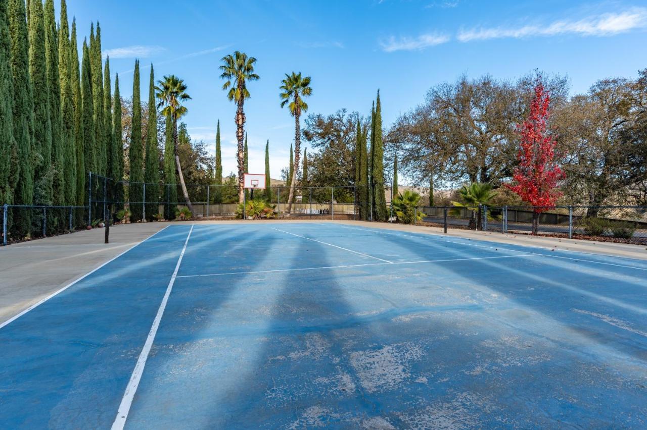 Eagle Oak Ranch By Avantstay Views Pool Privacy 佩索罗伯斯 外观 照片